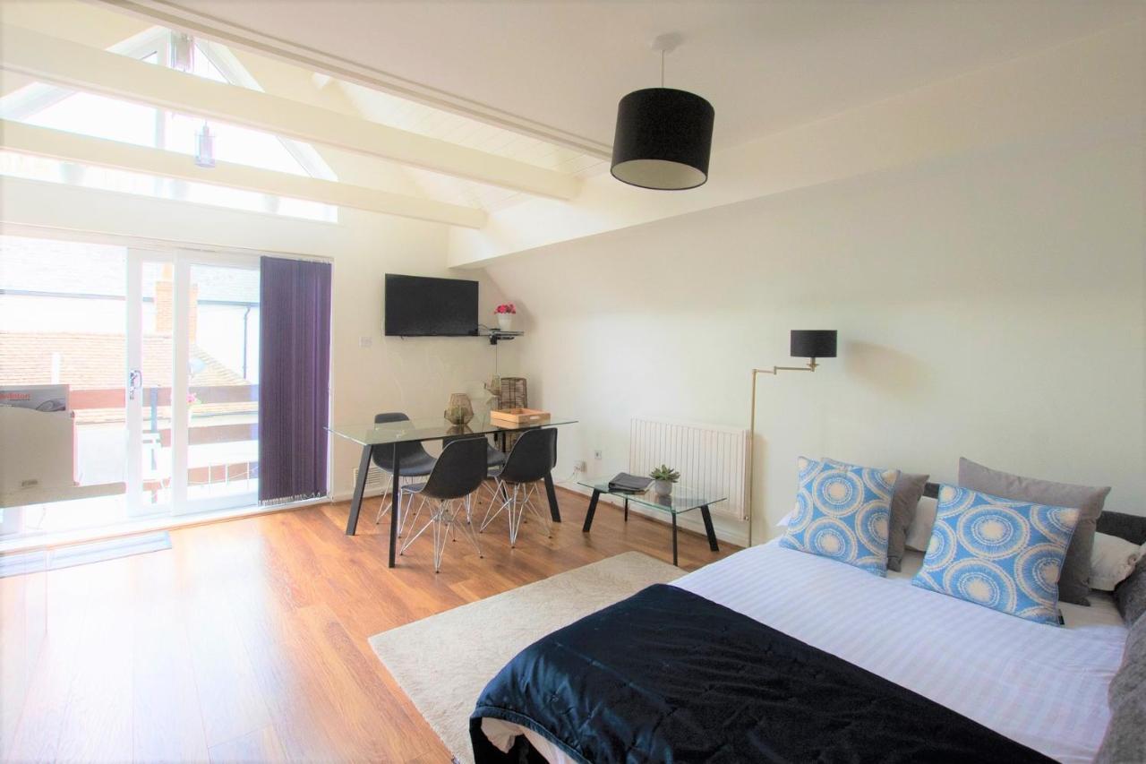The Penthouse Canterbury - Cathedral View Екстер'єр фото